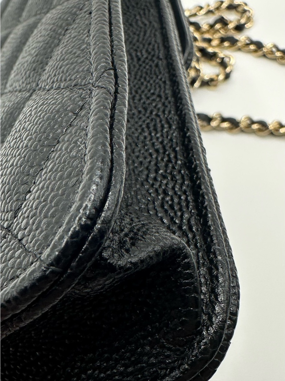 CHANEL Black Quilted Caviar Leather Crossbody Phone Pouch with Gold Bow Chain - Picture 6 of 13
